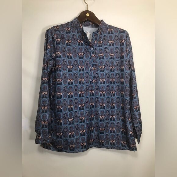 La Mode Blue Pullover Blouse Women’s size XL v neck - Picture 1 of 7